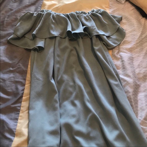 Boohoo Off-the-shoulder Lightweight Dress - Picture 2 of 3